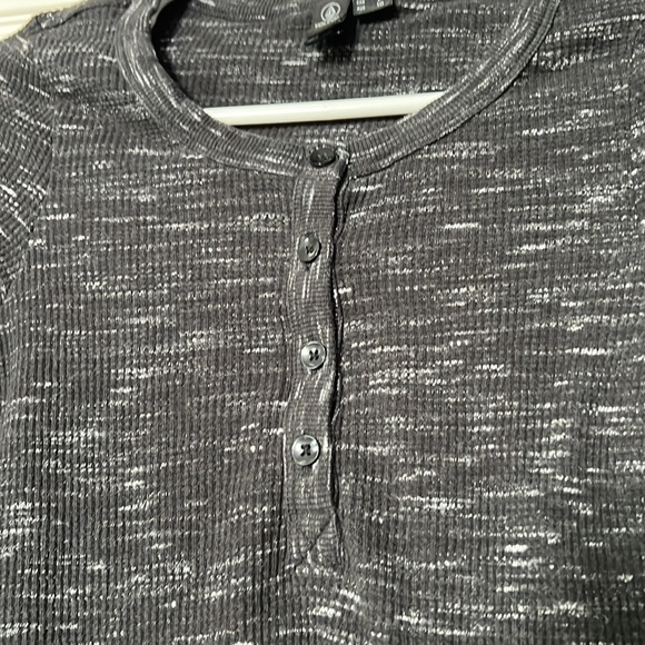 VOLCOM Women’s Waffle Knit Long-Sleeved Shirt, Size Small - Picture 3 of 8